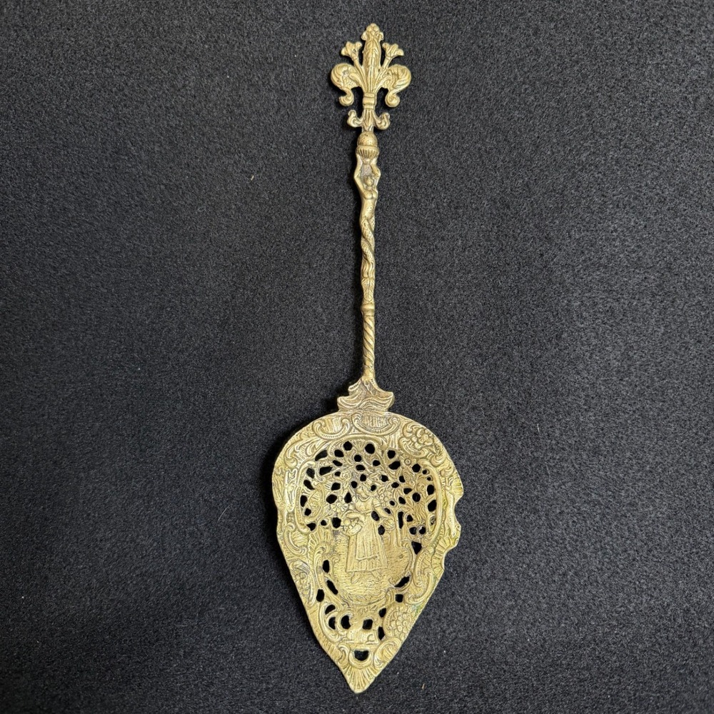 AntiqueBrass Cake‎ Server Ornate Filigree Mermaid Fleur-de-lis Pastry Lifter 10"